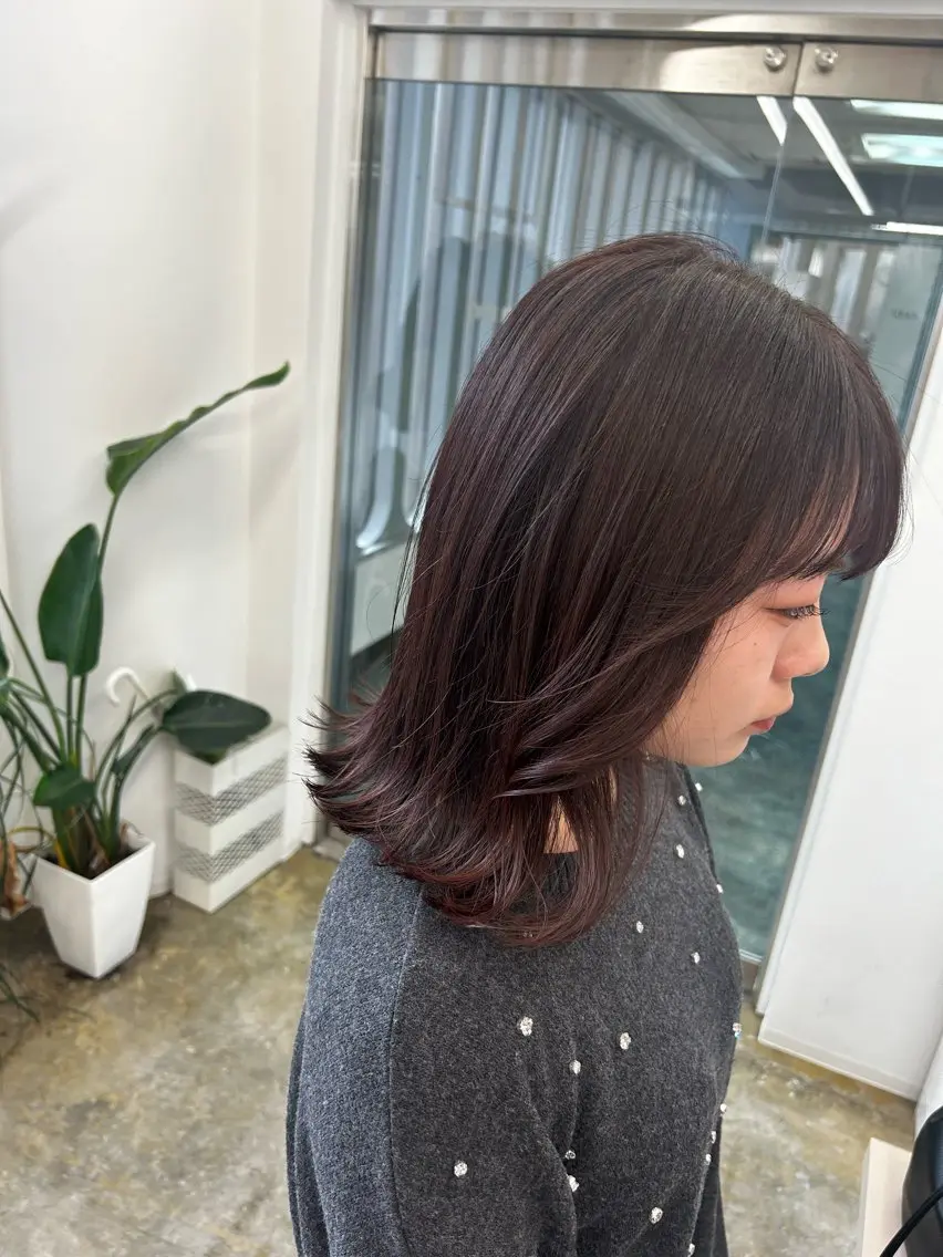 ミディアム カラー ブリーチ ブラウンカラー ダブルカラー ブリーチなしカラー ピンクカラー Nanaha /レイヤーカットのヘアスタイル