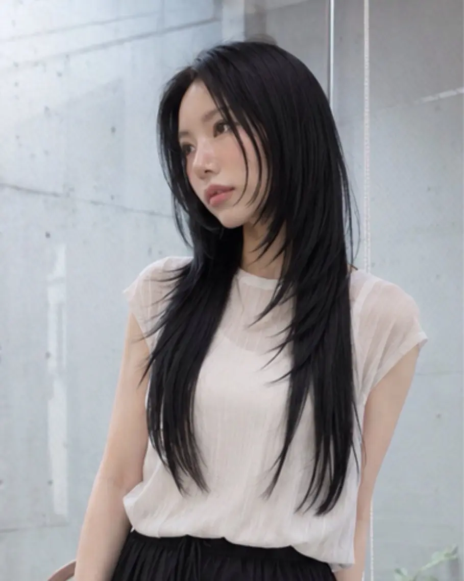 セミロング ハッシュカット 韓国風ヘア レイヤーカット トリートメント カット トリートメント pia 薬院のヘアスタイル