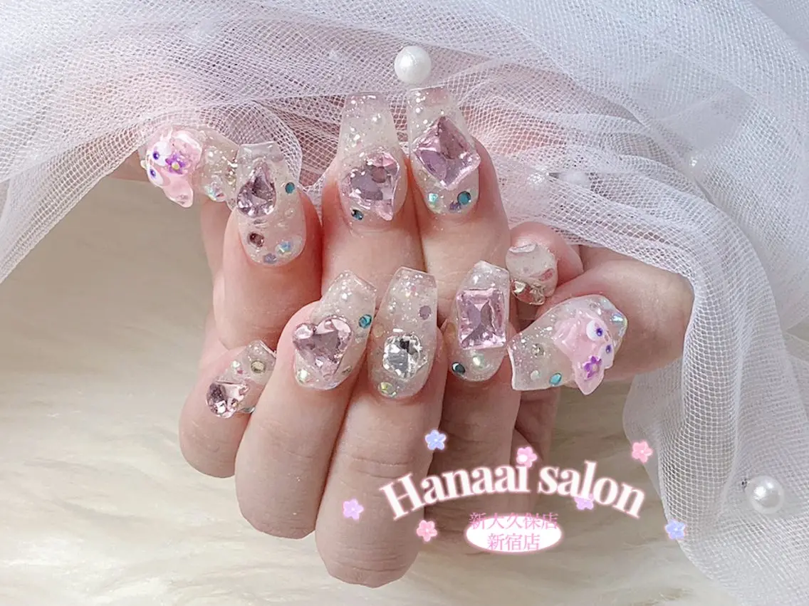 ミディアム ハンドネイル Hanaai Salon新大久保店のネイルデザイン