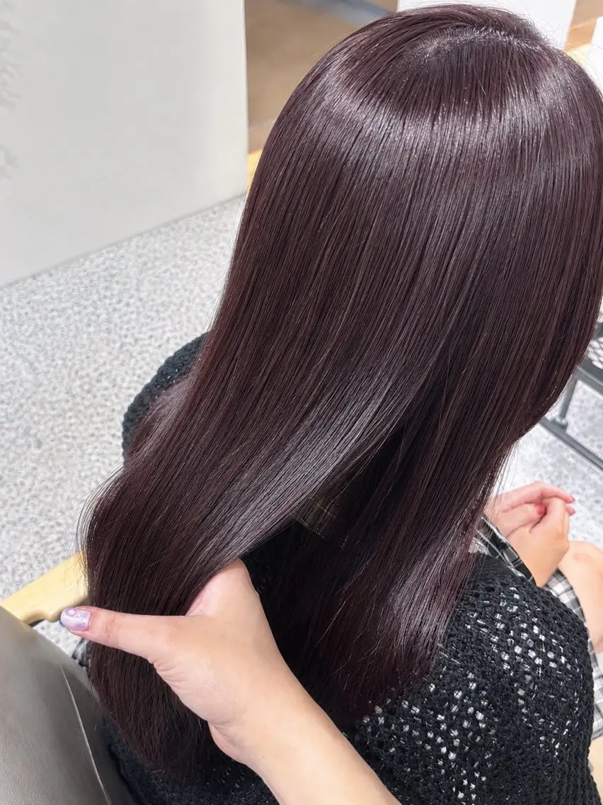 ロング ヘアカラー 透明感カラー／ 暖色カラー／ここなのヘアスタイル