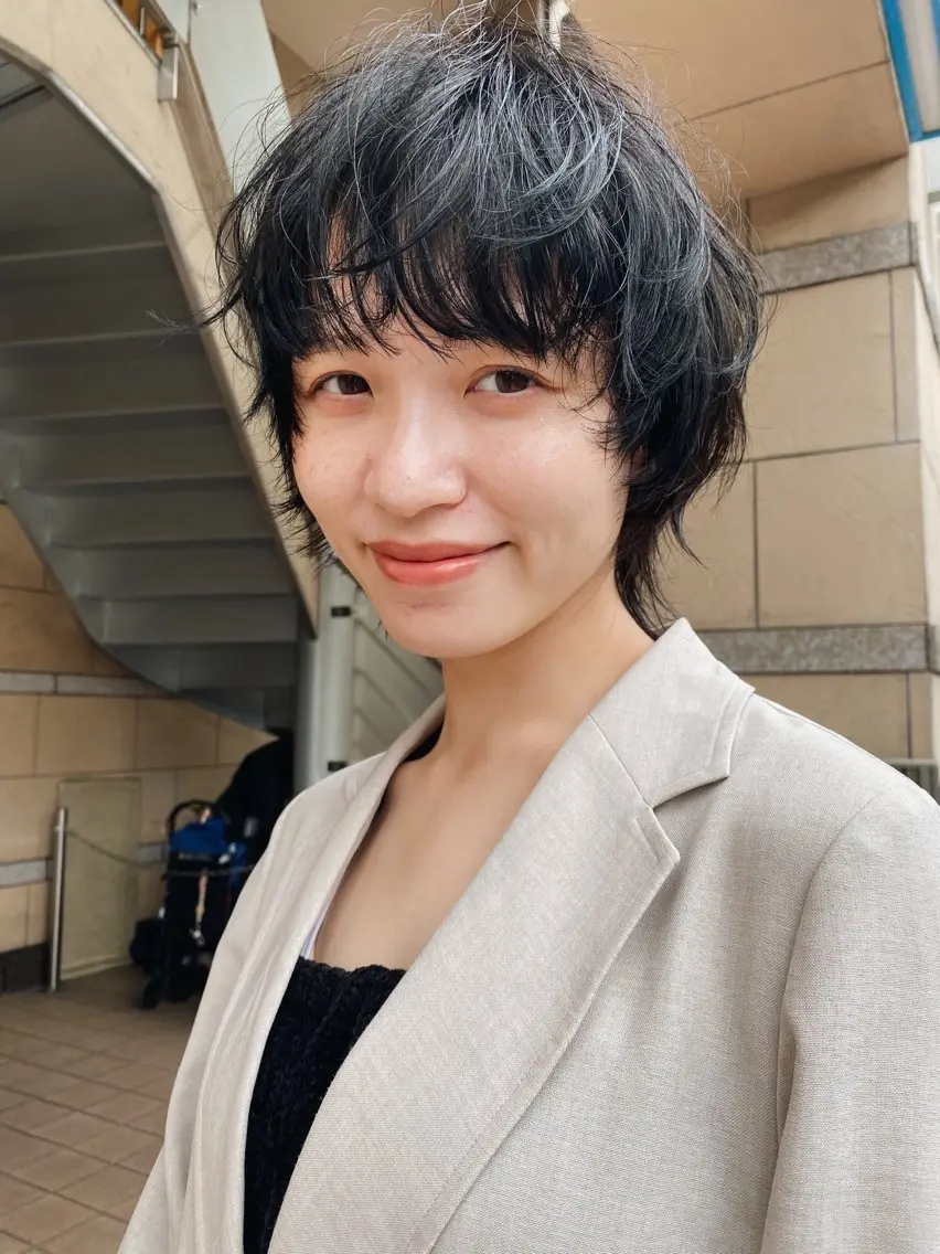 【10​〜​20代女性限定】カット＋パーマ🕊の写真