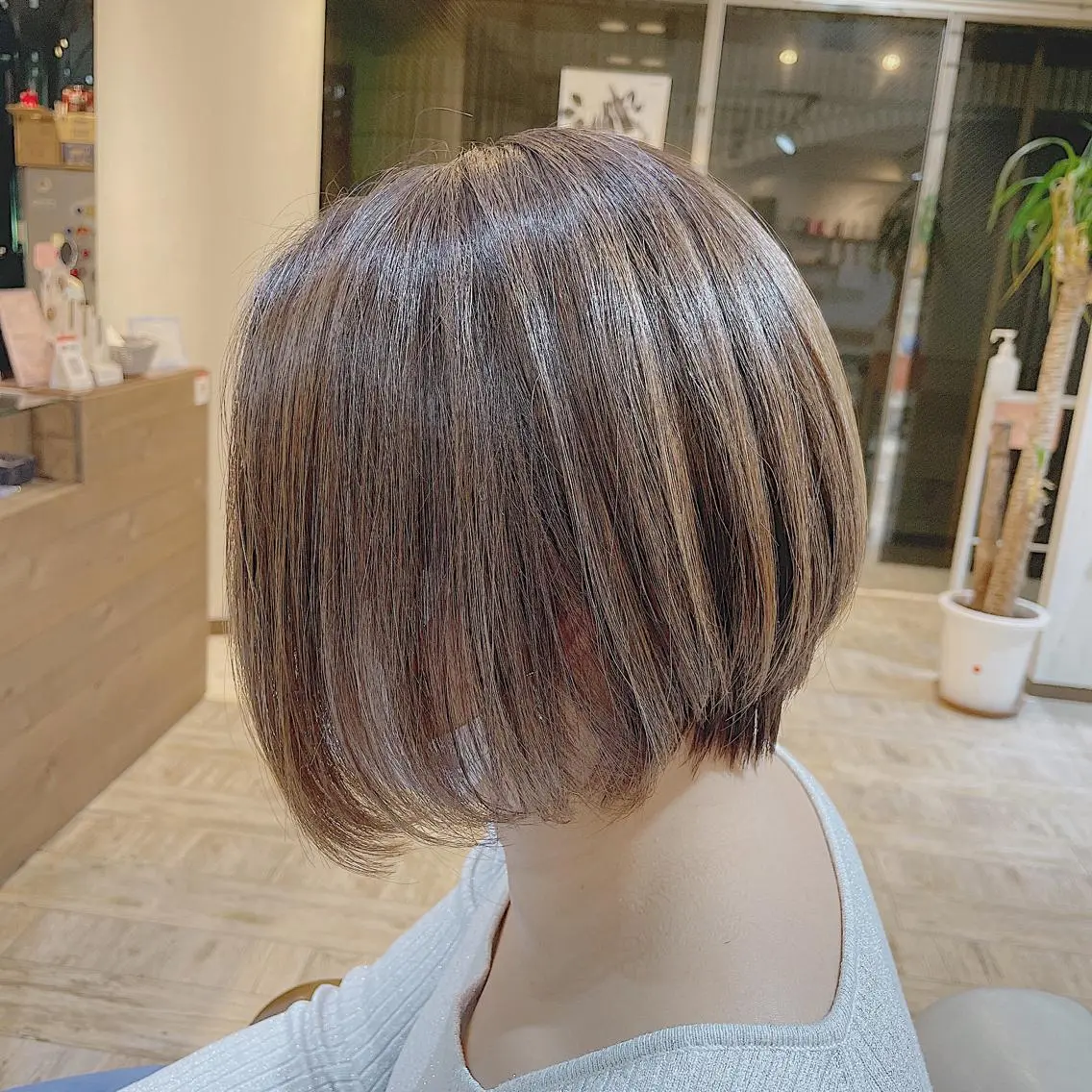 ショート カラー ワンレンボブ ショートボブ アッシュ ベージュカラー ショコラベージュ 桜木町/西山竜一 /大人可愛い×美髪のヘアスタイル