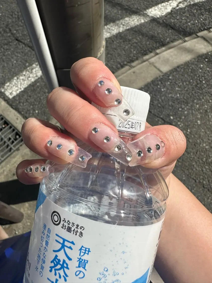 ネイル アートネイル フレンチネイル キラキラネイル ラメ(グリッター) ロングネイル SHIORI 📍渋谷 / 円山町のネイルデザイン