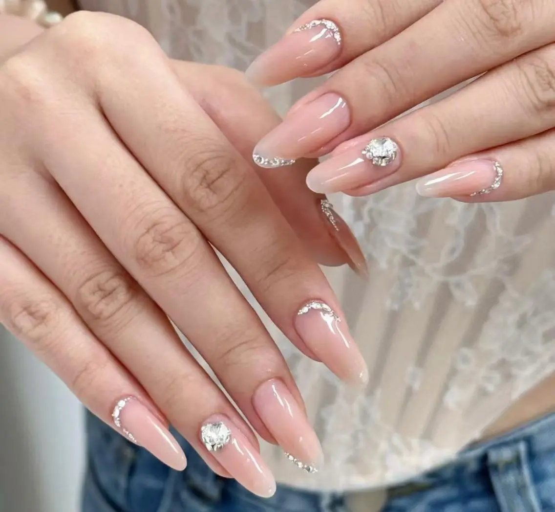 ネイル ハンドネイル 🎀 Ayaka_nailのネイルデザイン