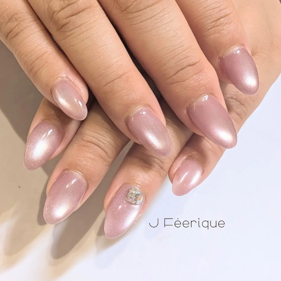 ネイル ハンドネイル ハンドケア Eri 歴8年 / 南森町ネイル💅のネイルデザイン