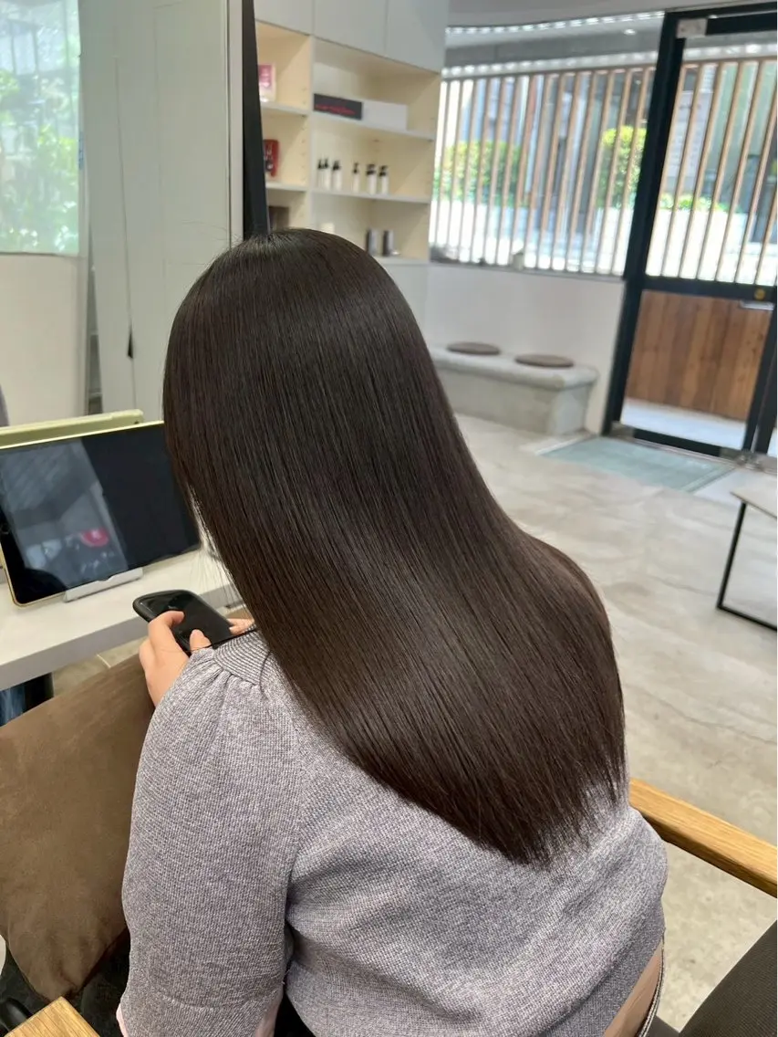 セミロング パーマ 縮毛矯正 ハイトーンカラー が絶対可愛い✨泰聖✨のヘアスタイル