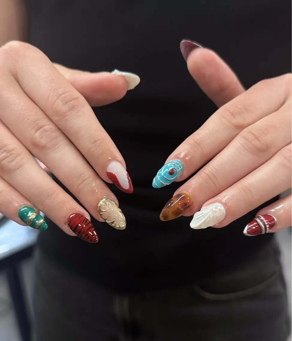 ネイル Iconic Nailのネイルデザイン