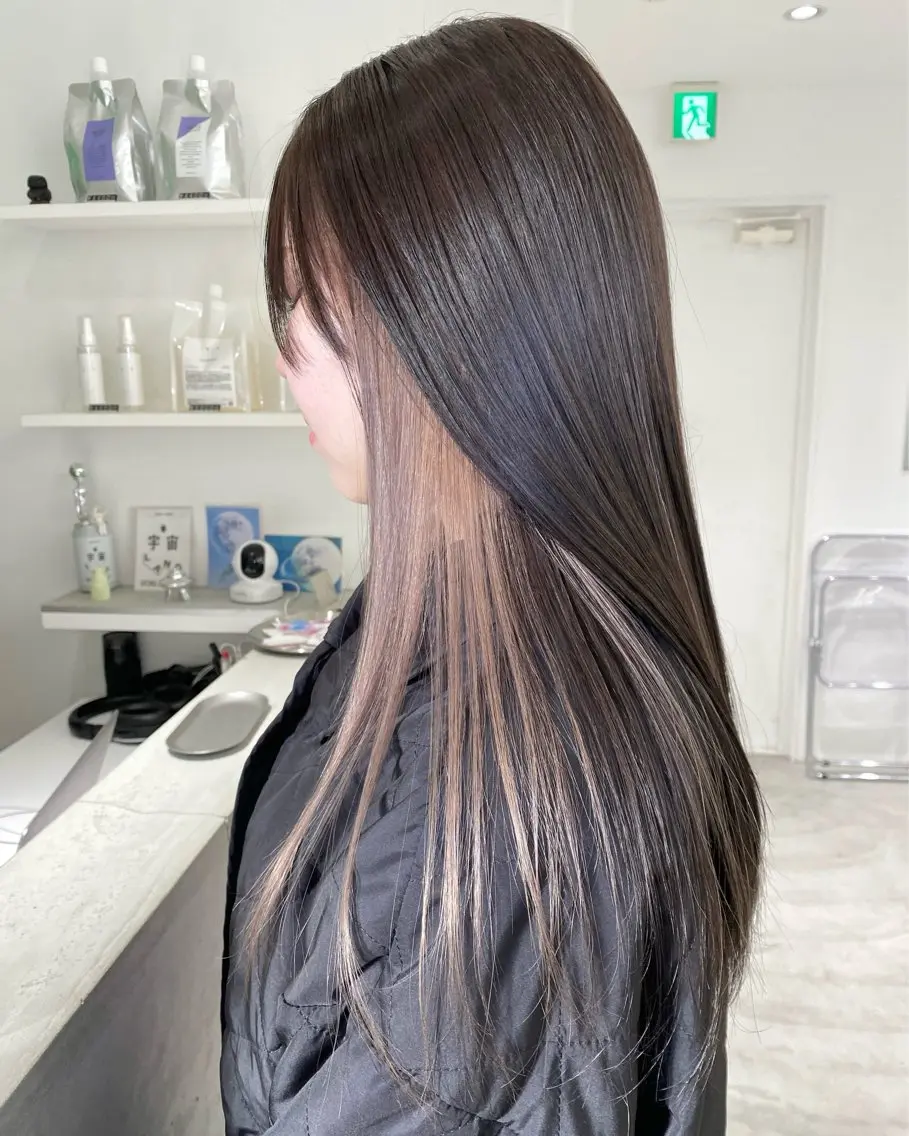 【イヤリングカラー】インナーカラー(インナーブリーチ+透明感フルカラー)+トリートメント⭐️の写真