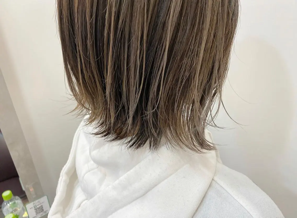 ショート カラー ベージュカラー ブリーチ ハイライトカラー ハイライト カット ヘアカラー トリートメント 鈴木 翔梧のヘアスタイル