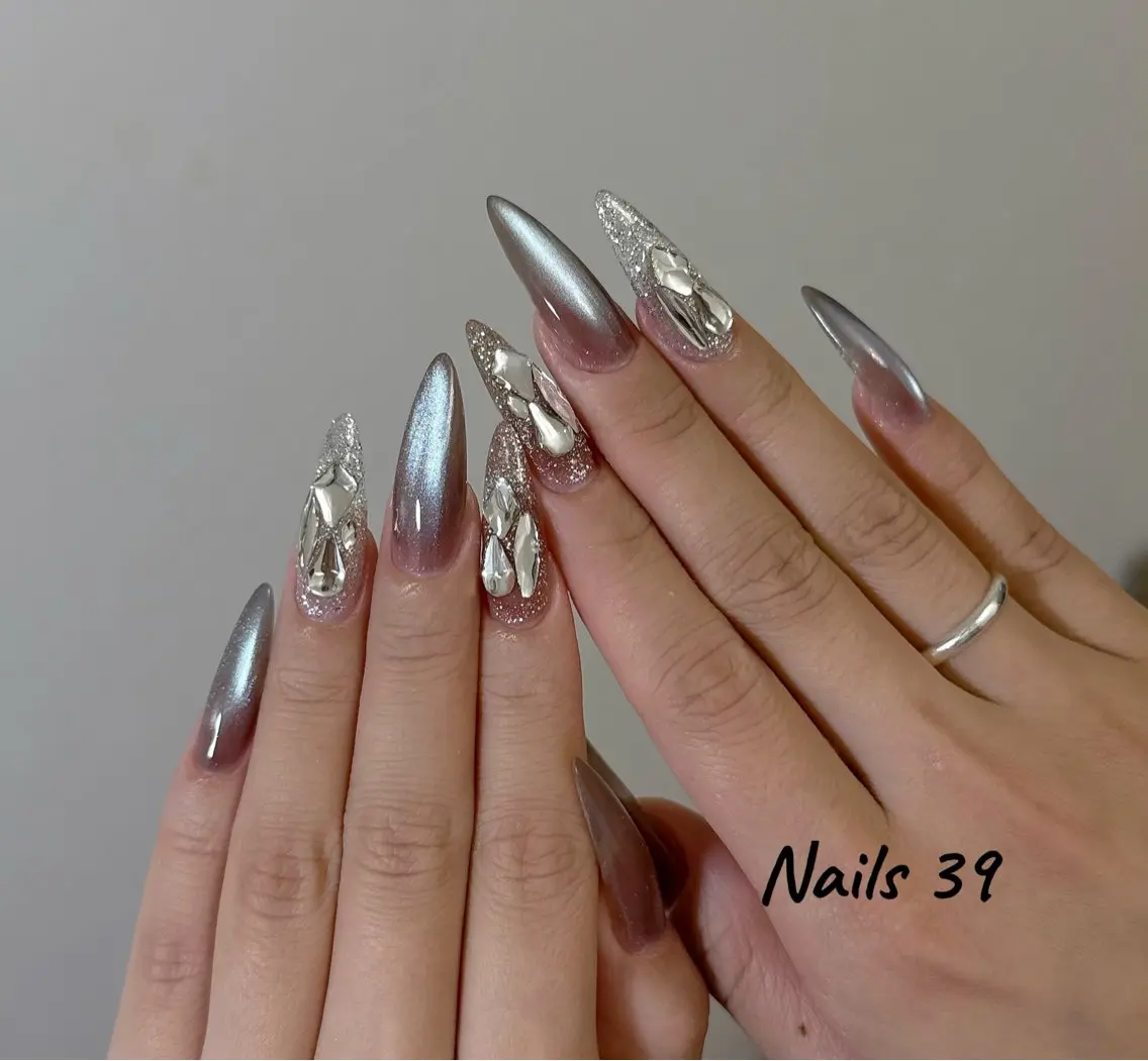 ネイル Nails 39のネイルデザイン