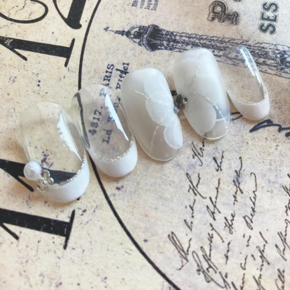 ネイル フラワーネイル フレンチネイル ブライダルネイル 手書きが得意🖌️ Y’s  nailのネイルデザイン