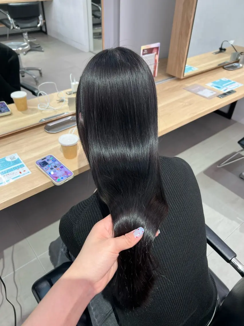 ロング カラー ヘアカラー トリートメント うるぷる髪 🤍 Naanoのヘアスタイル