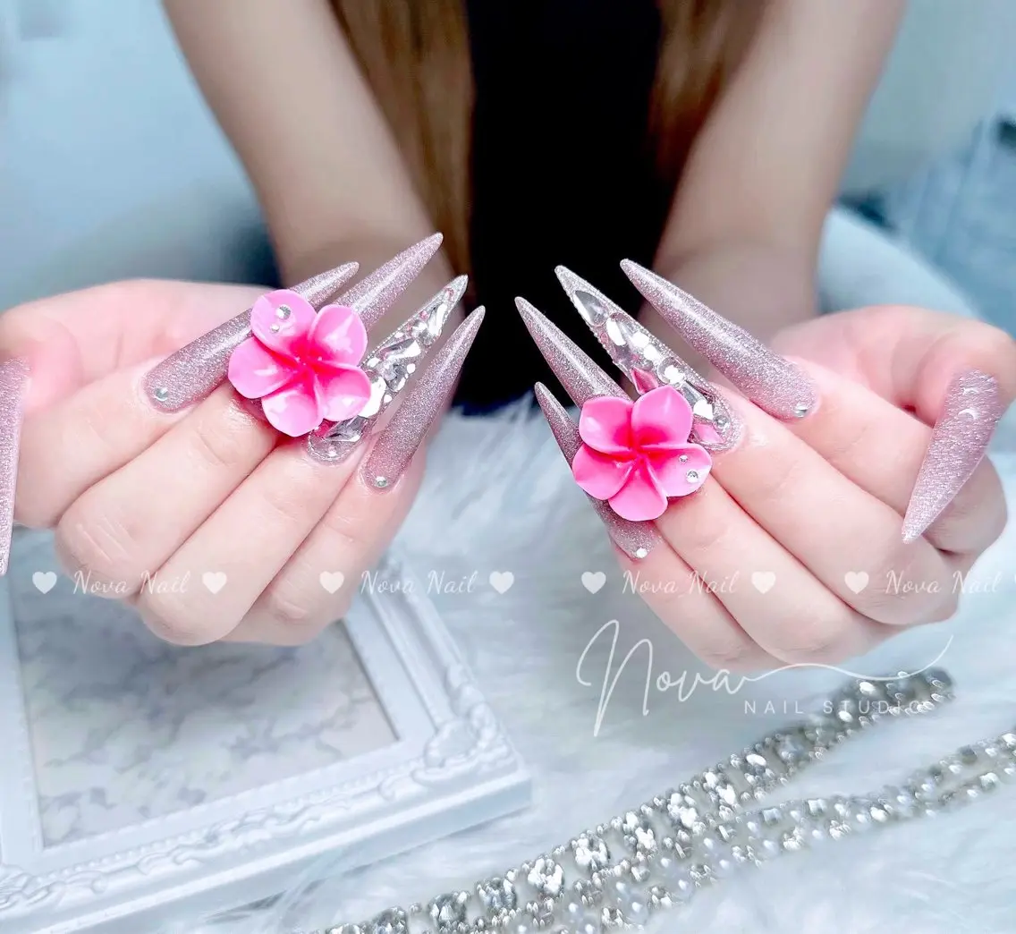 ネイル ハンドネイル ハンドケア Kitty Nail Novaのネイルデザイン