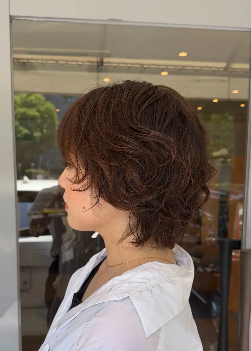 ショート パーマ 顔周りカット ショートヘア ウルフカット ニュアンスパーマ カット ヘアカラー パーマ レディースパーマ/ 合田  有一朗のヘアスタイル