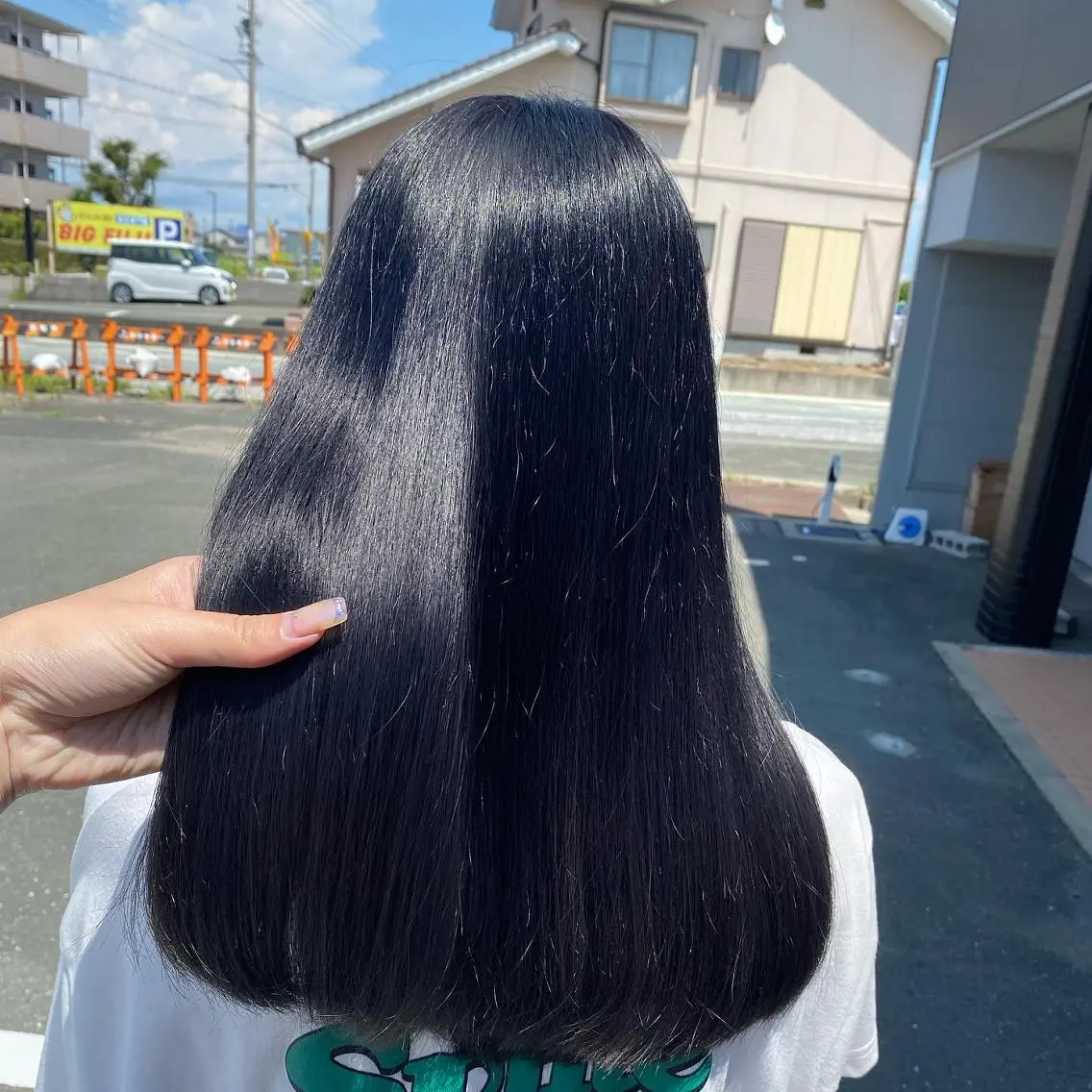 ロング カラー 黒髪 ブルーカラー ブルーブラック ブルーバイオレット ブルージュ UNDER vr 【アンダーバー】のヘアスタイル