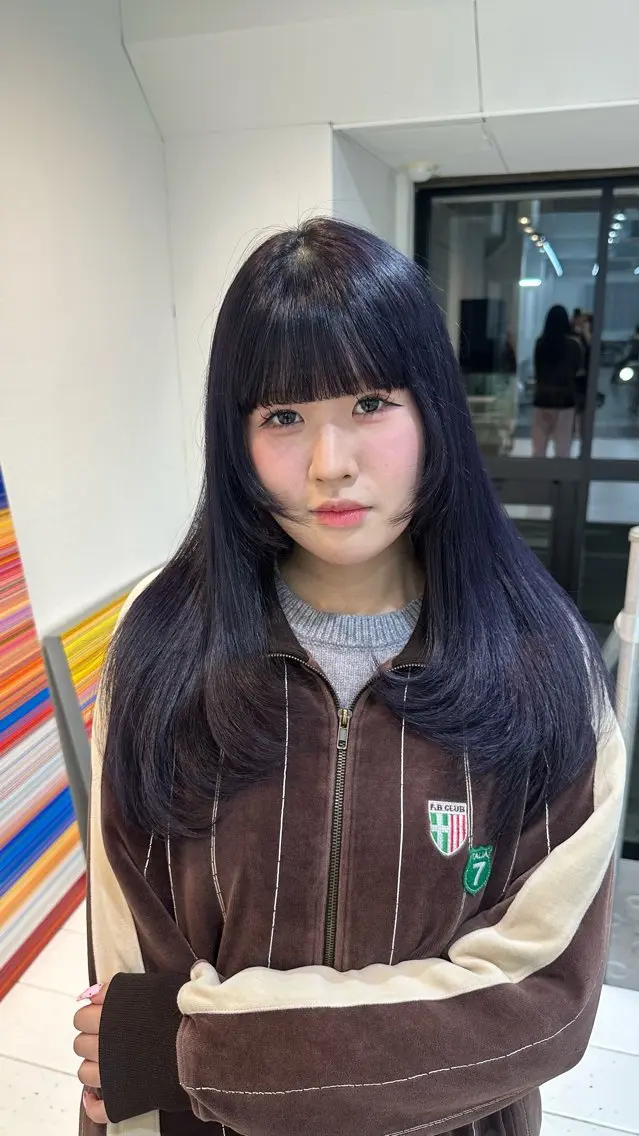 ロング カラー 黒髪 ブリーチ ブルーカラー ブルーブラック 透明感カラー ブリーチ/ハイトーン ⚗️HARUKAのヘアスタイル