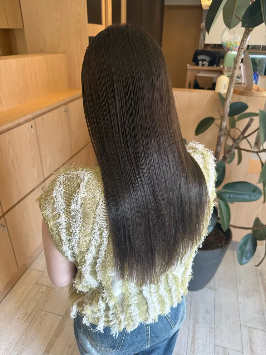 ロング カット ヘアカラー 森浦 莉乃のヘアスタイル