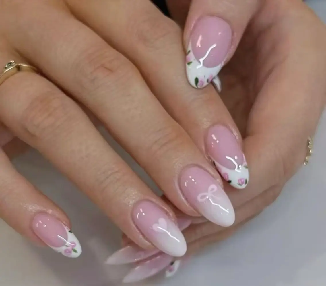 ネイル フラワーネイル フレンチネイル ジェルネイル ガラスフレンチ ハート ハンドネイル BabyYouMi nailのネイルデザイン