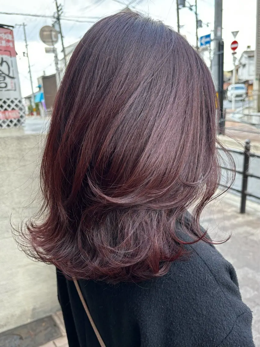 ミディアム カラー 【aini天王寺】 𝐚𝐢𝐫𝐢✂︎のヘアスタイル
