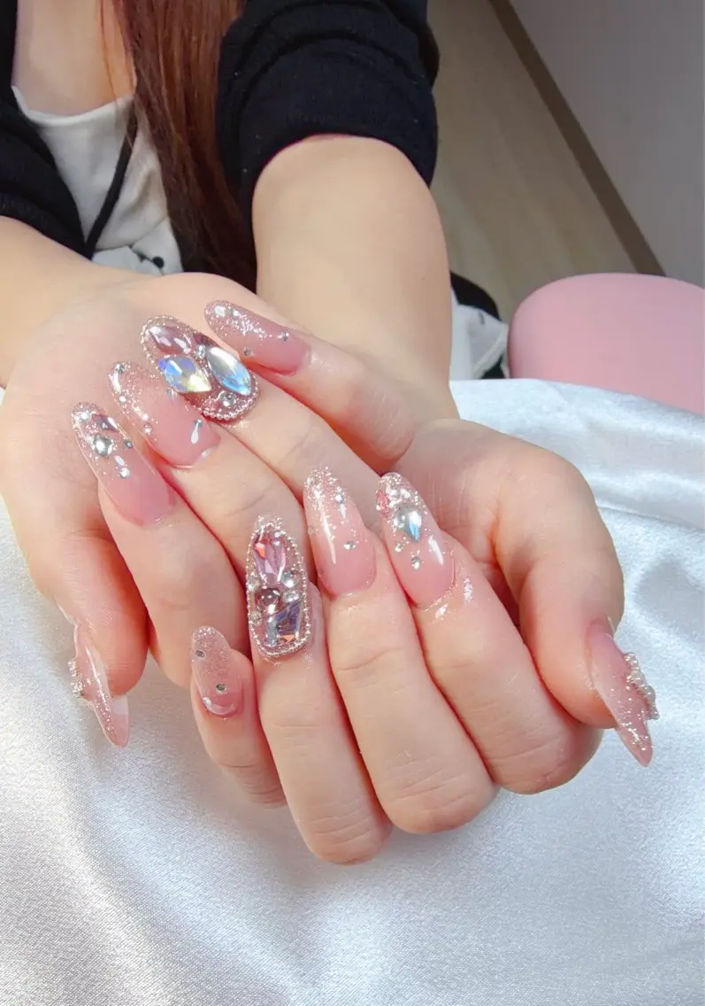 ネイル オーロラネイル チークネイル 長さ出し フットネイル フレンチネイル ハンドネイル Miss Nailのネイルデザイン