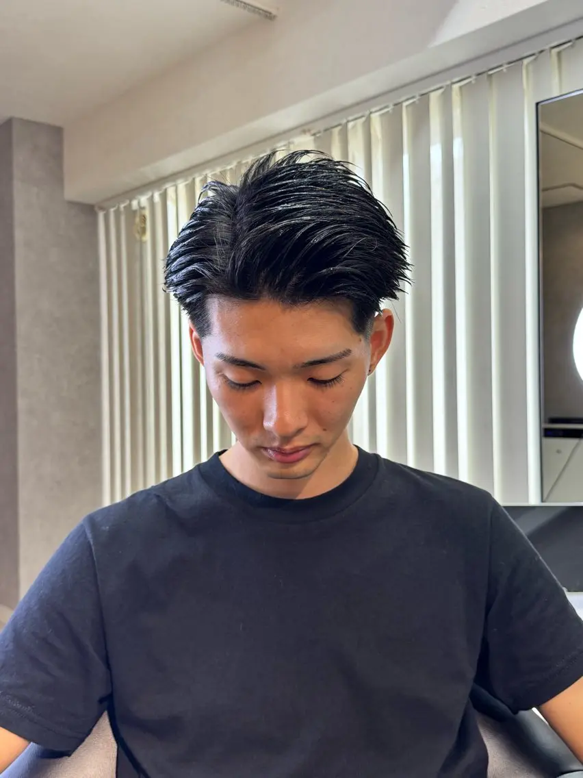 ショート メンズ フェードカット 七三 カット SHIZUKU スパイキーショートのヘアスタイル