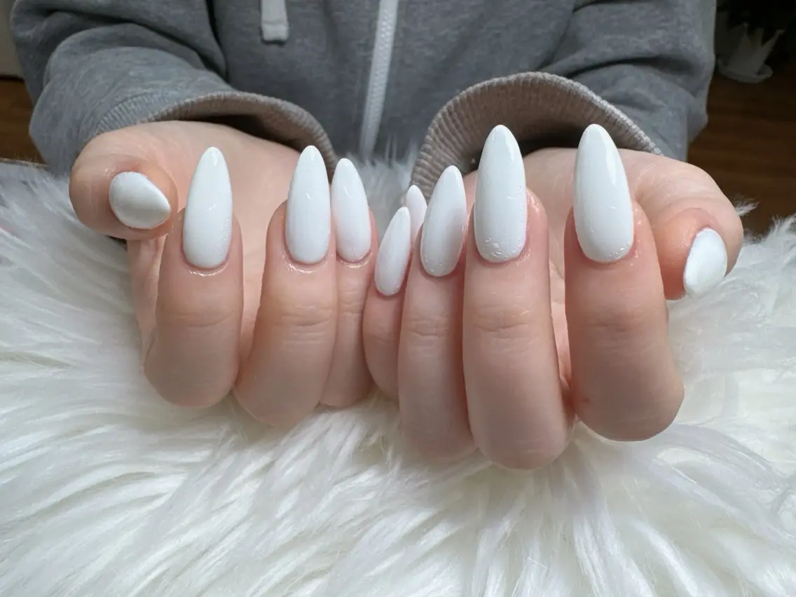 ネイル フレンチネイル グラデーション 韓国ネイル マグネットネイル ミラーネイル ハンドネイル ハンドケア Hara Nail 【持ち込みOK】のネイルデザイン