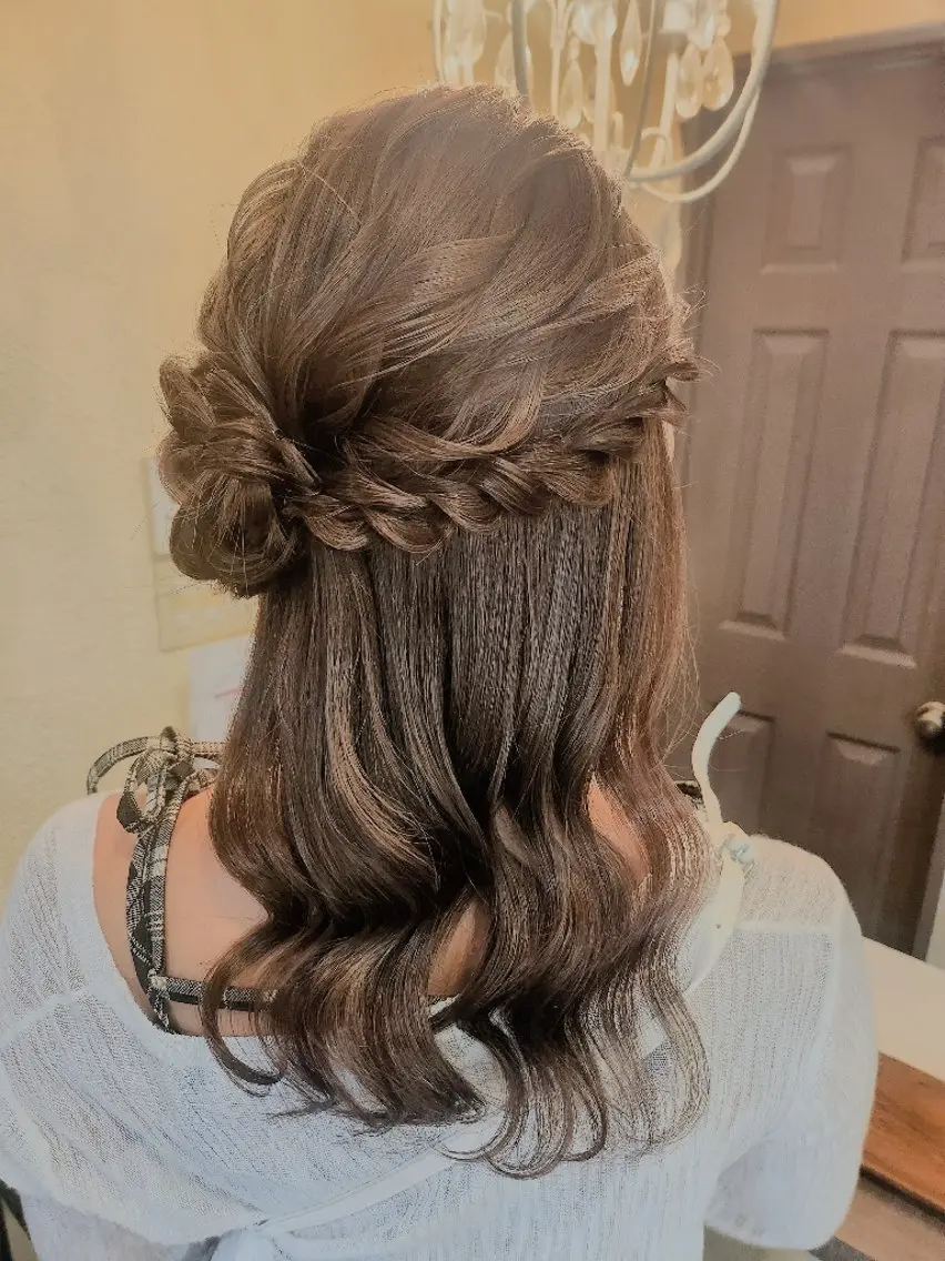 セミロング ヘアアレンジ ハーフアップ ヘアセット 田井中 悠紀のヘアスタイル