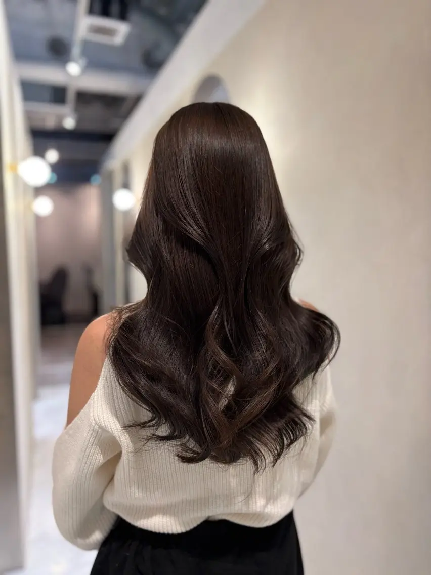 カラー ヘアカラー 赤み消しカラー🪽 透明感カラー🪽のあのヘアスタイル