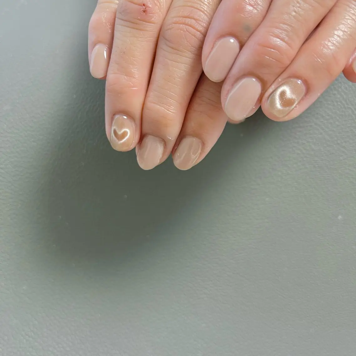 ネイル ハート マグネットネイル Luccica nailのネイルデザイン