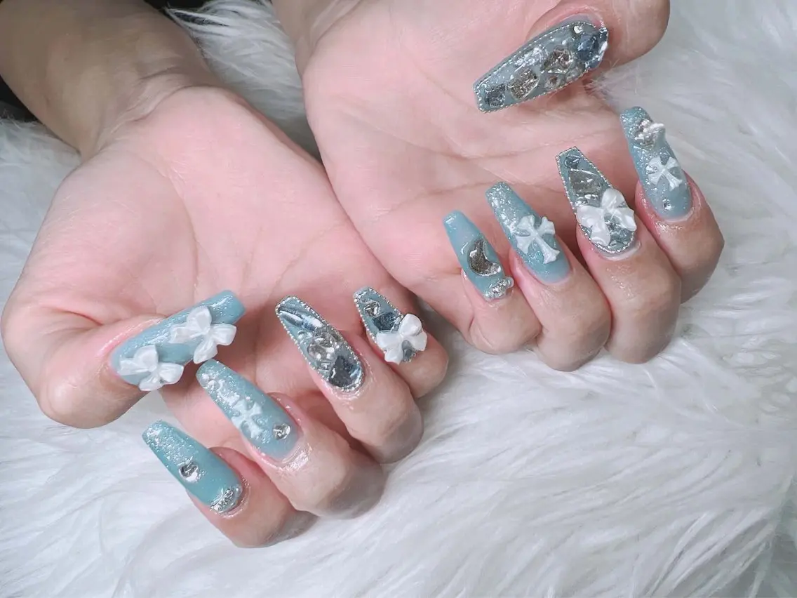 ネイル Lee Nailsのネイルデザイン
