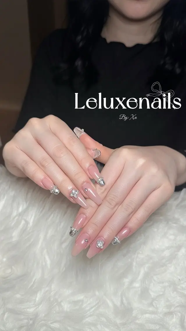 ネイル LE LUXE NAILSのネイルデザイン