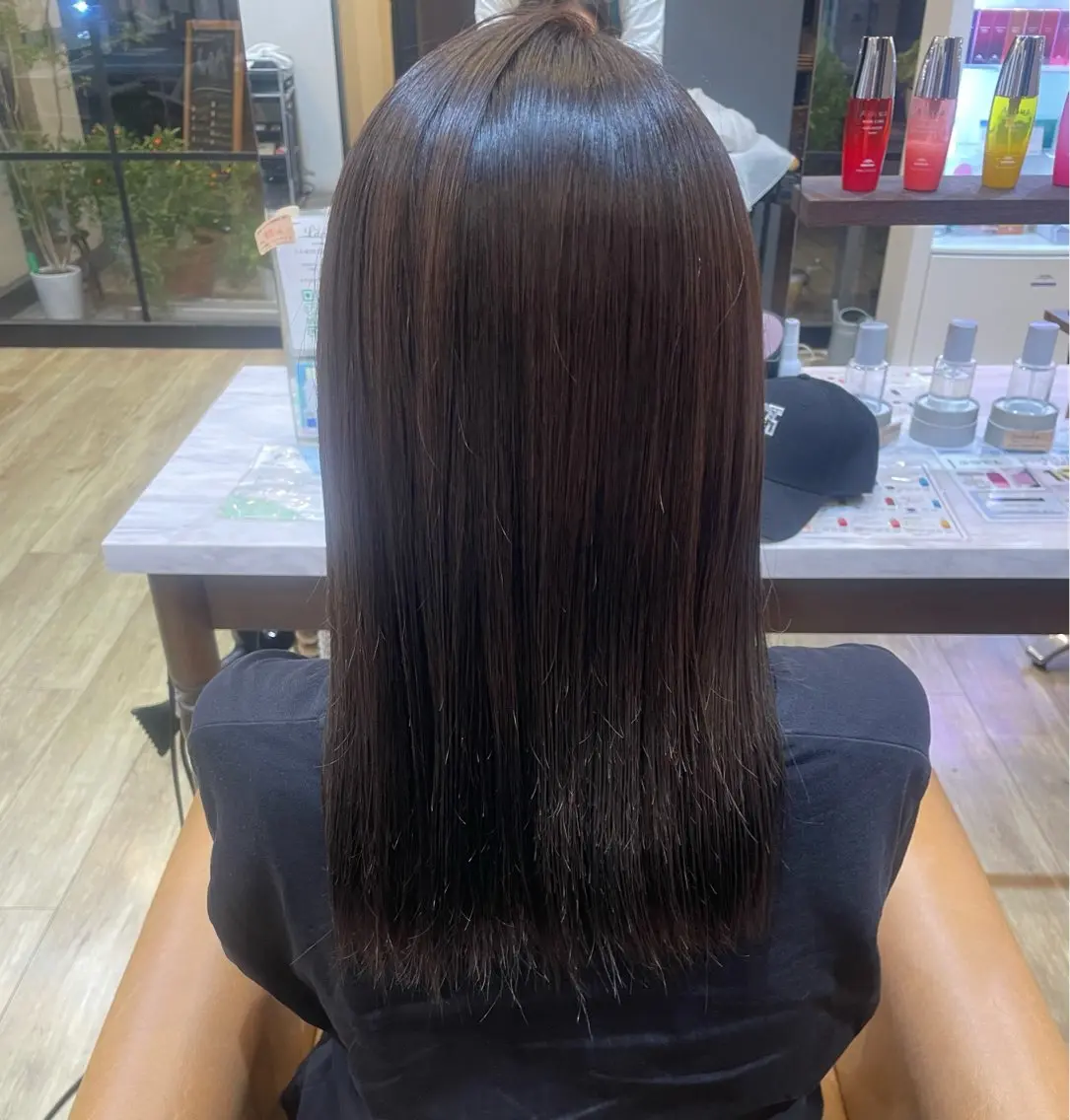 セミロング カラー アッシュ アッシュブラウン ブラウンカラー noda komiのヘアスタイル