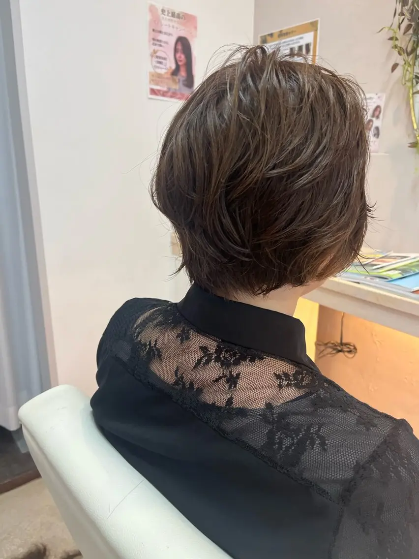 ショート 河野 春菜のヘアスタイル