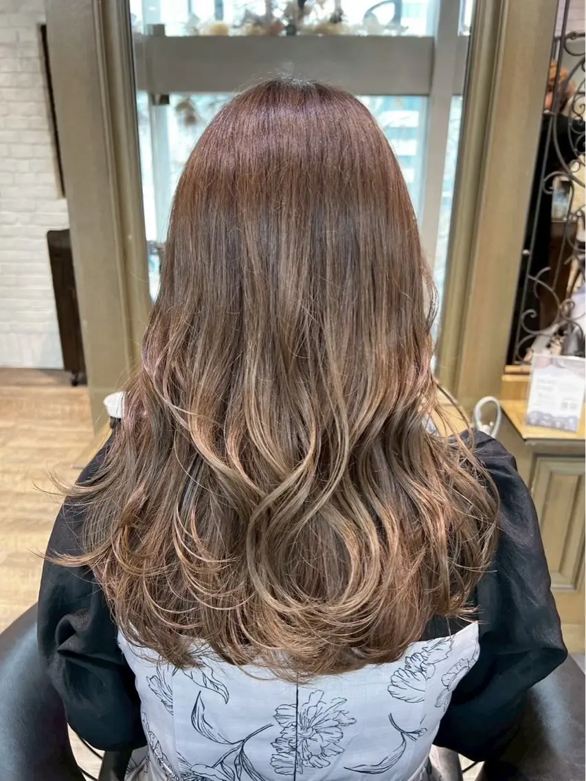 カラー Tiffa銀座 / あおいのヘアスタイル