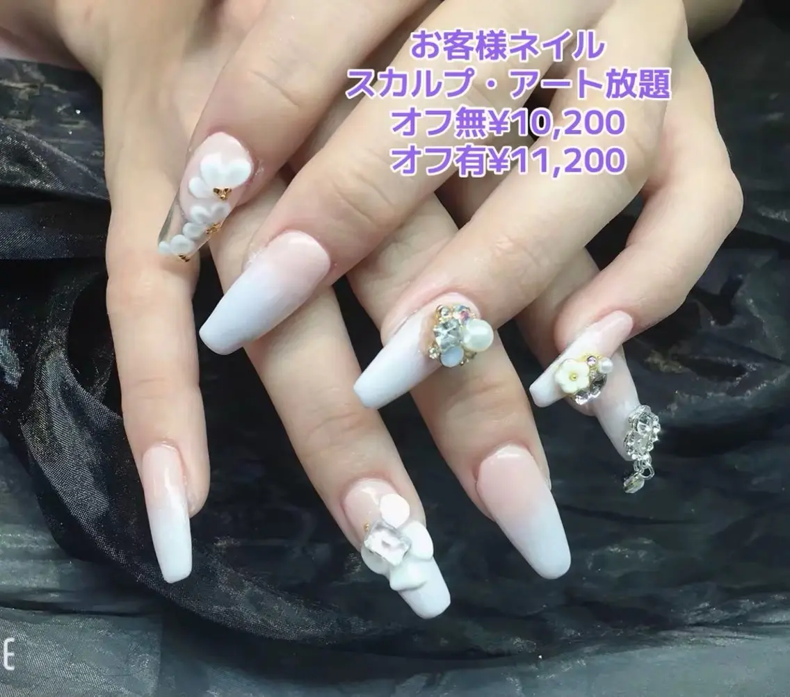 ネイル アートネイル フラワーネイル フットネイル グラデーション ロングネイル ティーエヌ 金山駅東口店のネイルデザイン