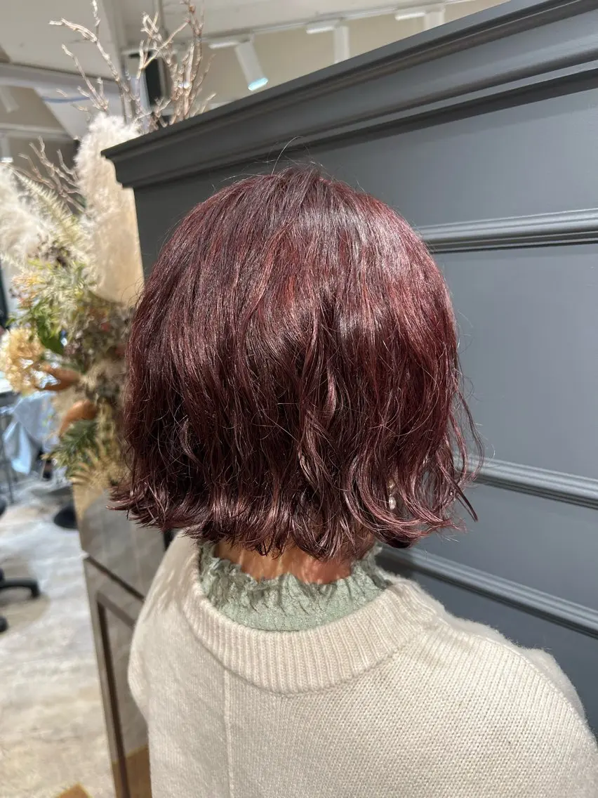 ミディアム ミディアムパーマ 外ハネヘア 艶髪カラー🤍ྀི 強矢 美紗希🩷ྀིのヘアスタイル