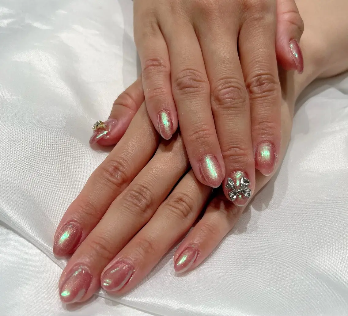 ネイル オーロラネイル ピンク ハンドネイル Nail ecxia ／Reikaのネイルデザイン
