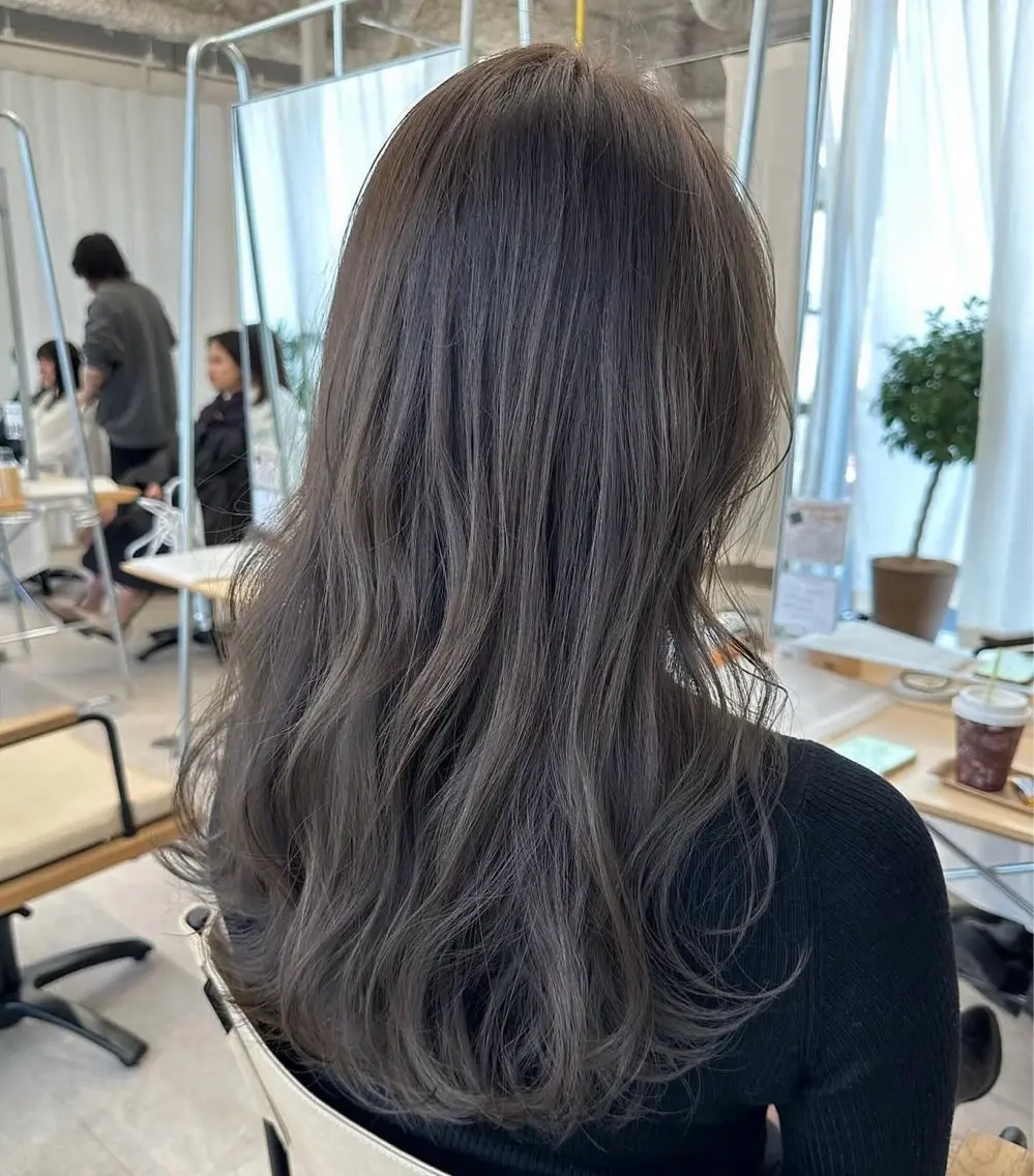 ロング カラー ヘアカラー 梅田🩵/透明感 花音のヘアスタイル