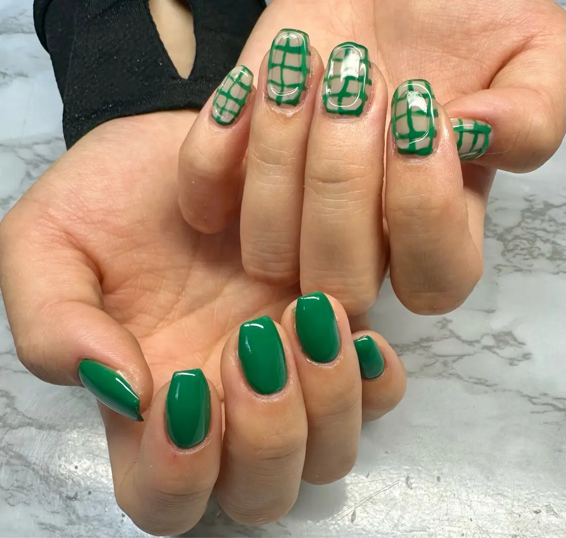 ネイル マグネットネイル ニュアンスネイル ワンカラーネイル 夏ネイル Mai’s nailのネイルデザイン