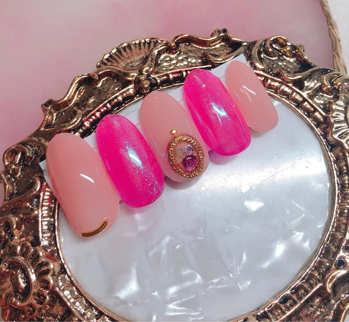 ネイル ハンドネイル CROWN プライベートサロンのネイルデザイン