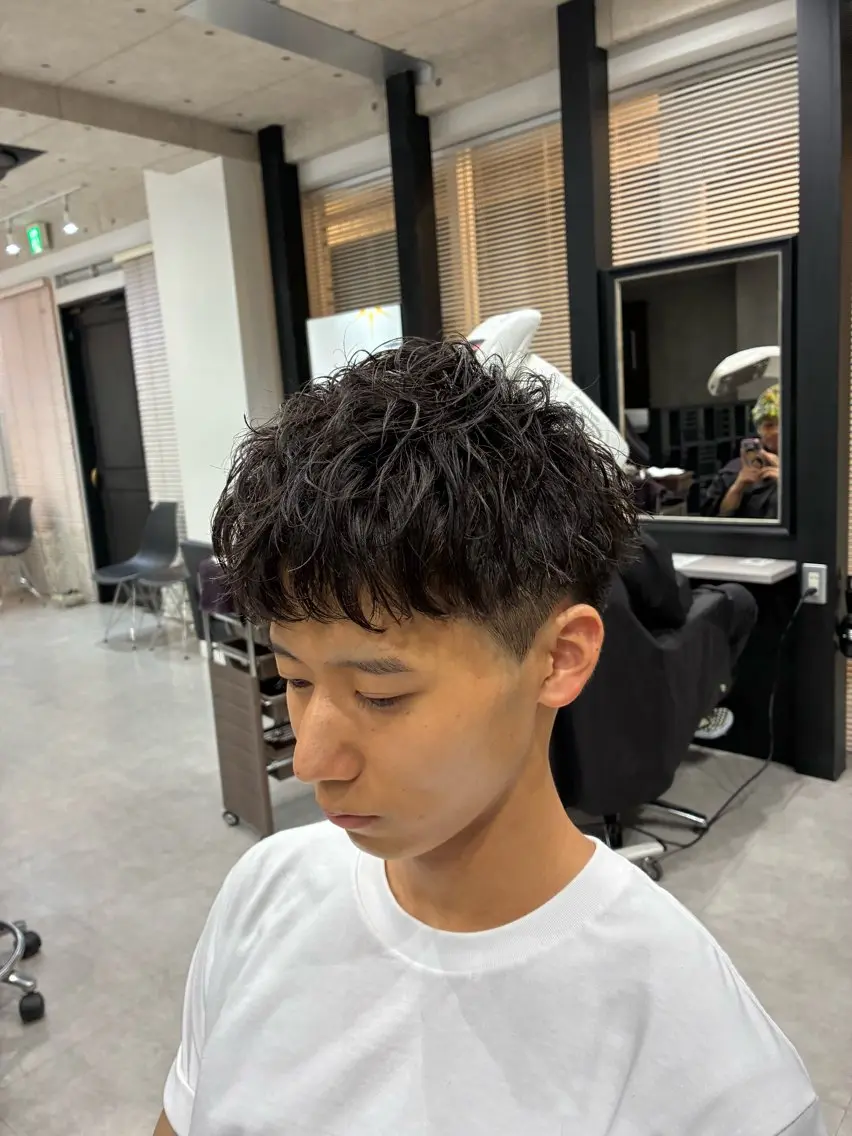 ショート メンズ メンズパーマ 刈り上げ ショートヘア 垢抜けメンズパーマ /颯太のヘアスタイル