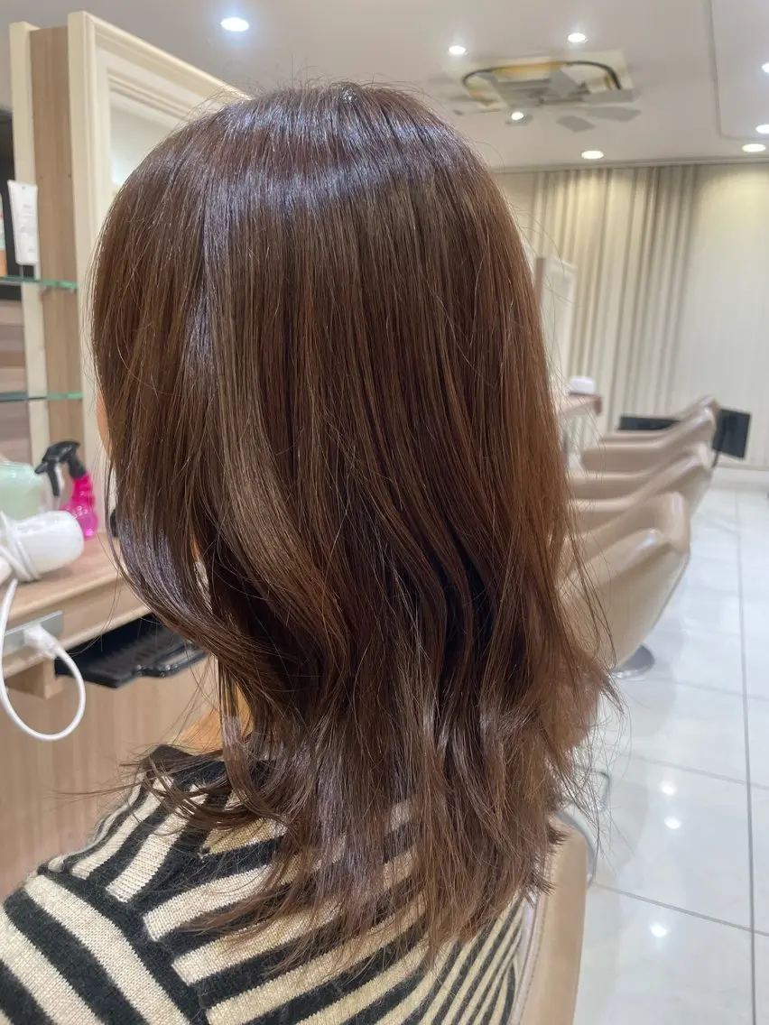 ミディアム カラー ヘアアレンジ カット ヘアカラー トリートメント 韓国ヘアメイク🎀/ 縮毛矯正✨山本媛香のヘアスタイル