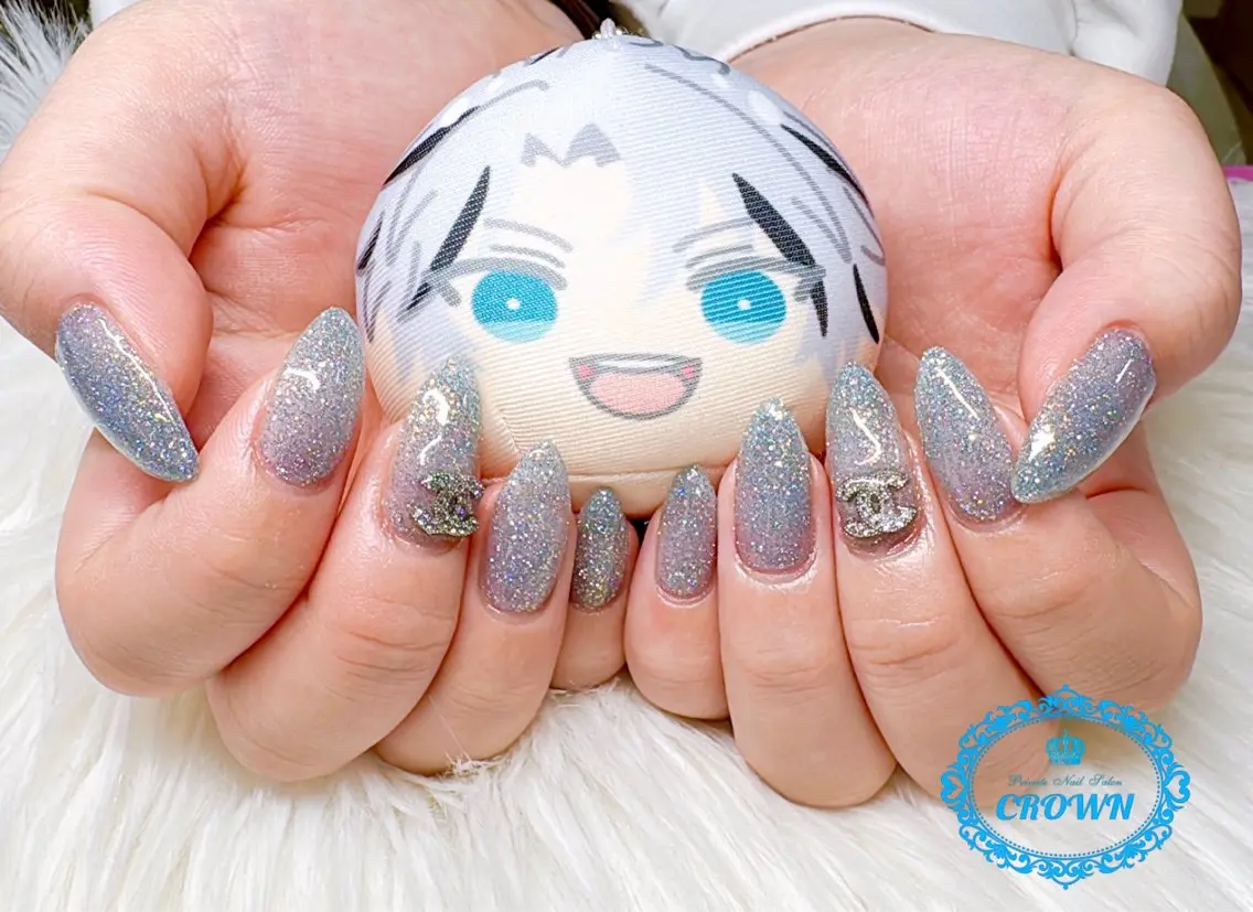 ネイル CROWN プライベートサロンのネイルデザイン