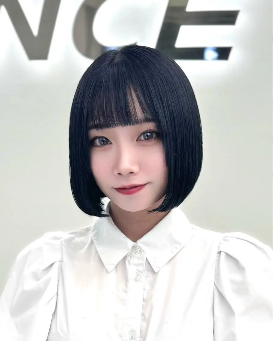 ショート カラー ヘアアレンジ カット ヘアカラー トリートメント ヘッドスパ ヘアセット 縮毛矯正🤍 ボブ/ HIKARIのヘアスタイル