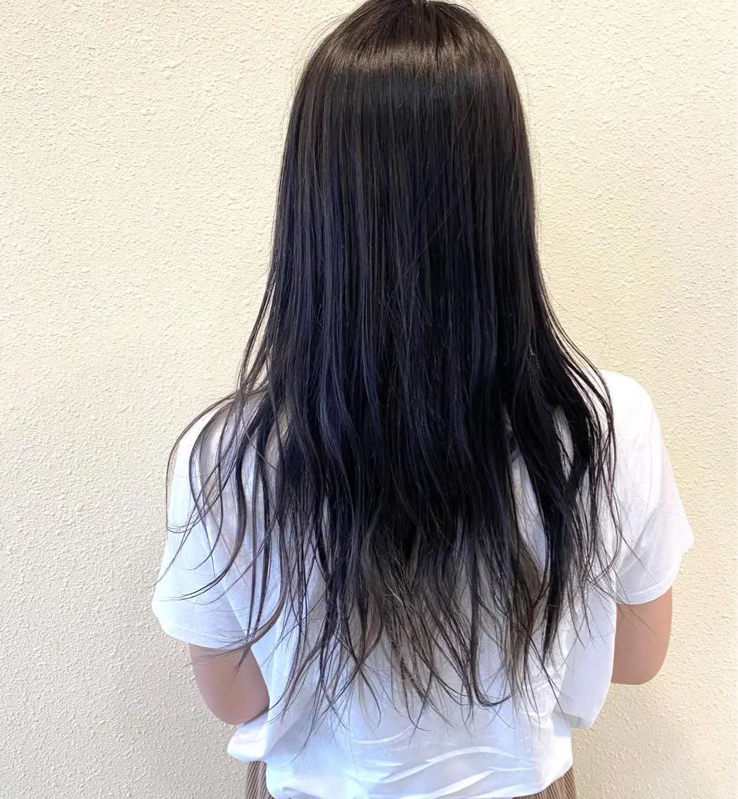 ロング 中川 茜里のヘアスタイル