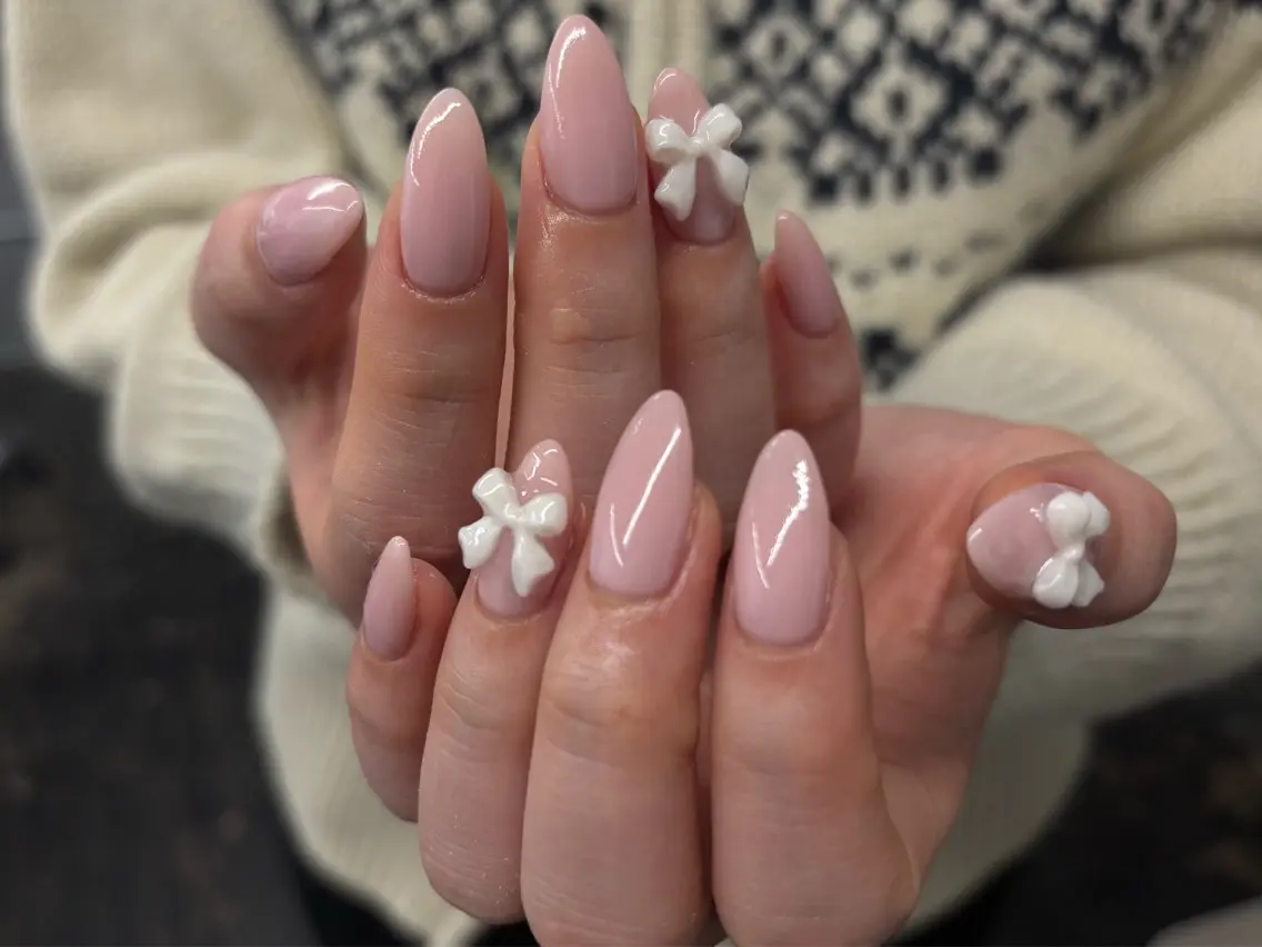 ネイル リボン rina ニュアンス♡ワンホンのネイルデザイン