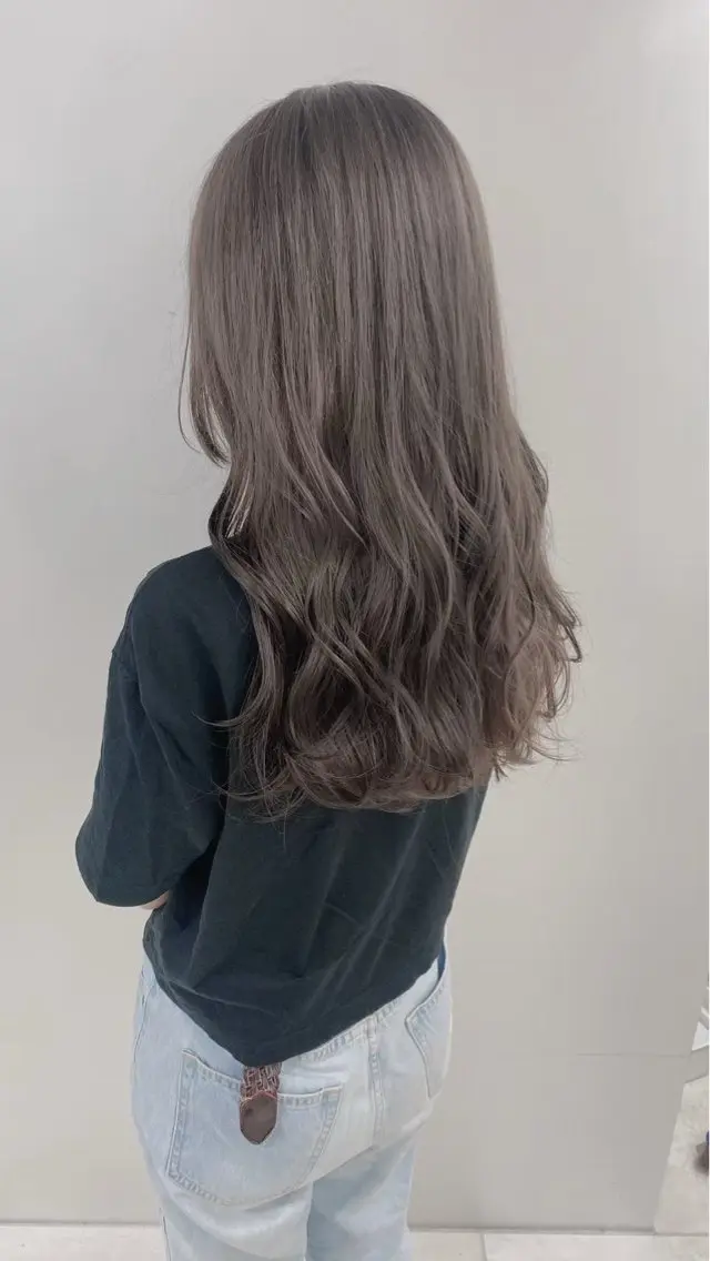 ロング カラー ヘアカラー トリートメント 透明感/グレージュ/ ベージュ/るな🪽のヘアスタイル