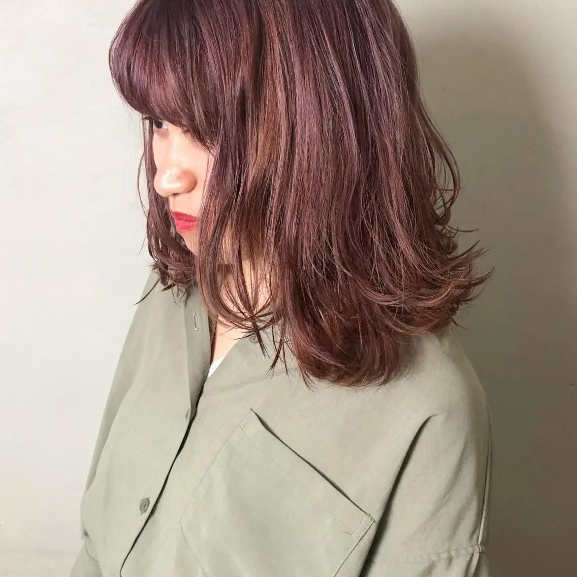 ミディアム カラー パーマ ヘアアレンジ メンズ キッズ ネイル マツエク・マツパ インナーカラー/ KANAのヘアスタイル