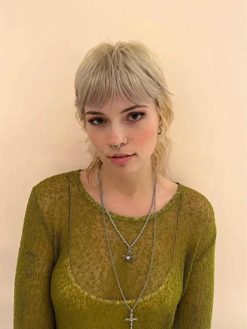 ショート カラー ヘアアレンジ 渡邉 舞のヘアスタイル