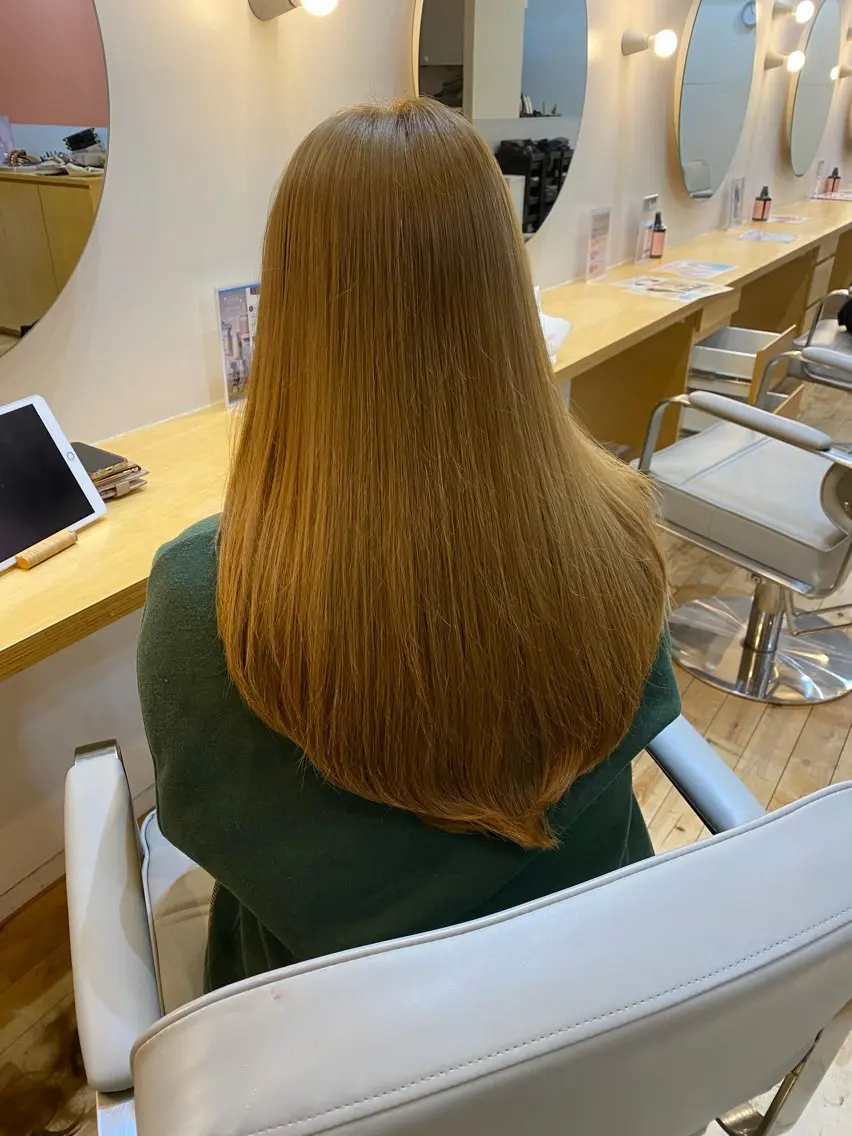 ロング カット 艶カラー／ストレート かとうゆうき🍯のヘアスタイル